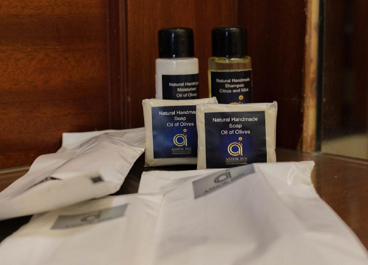Ashok inn Dāvangere Eksteriør bilde