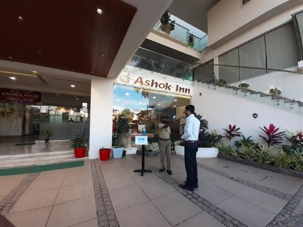 Ashok inn Dāvangere Eksteriør bilde